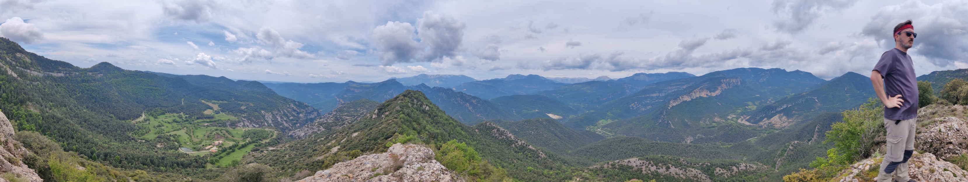 Vistas desde la cima del Roc de les Monges (Serrat de la Qüestió) (1415 m)